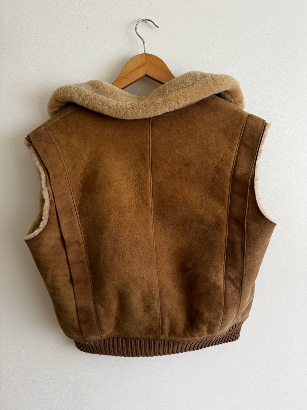 Brown Shearling-Lined Suede Vest - Picture 6 of 7